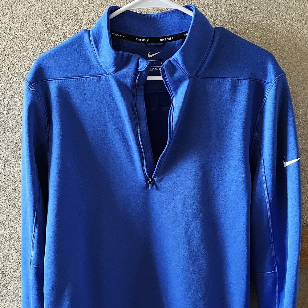 Nike Golf Men's Blue Half-Zip Victory Jacket